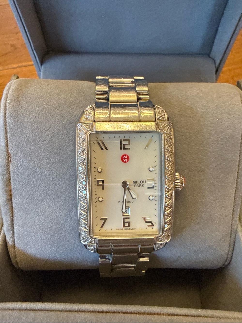 MICHELE Milou Park Diamond Watch .31 CTW 74 Diamonds + Box used- Good condition - Picture 4 of 8